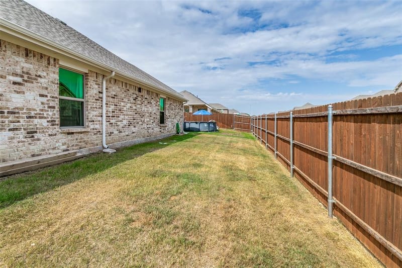 5933 Lovills Creek Street, Fort Worth TX 76179 - Photo 32