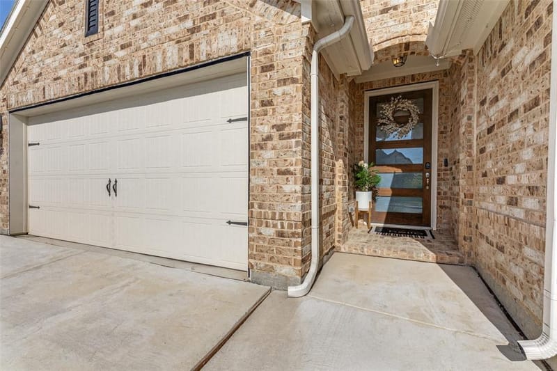 5933 Lovills Creek Street, Fort Worth TX 76179 - Photo 5