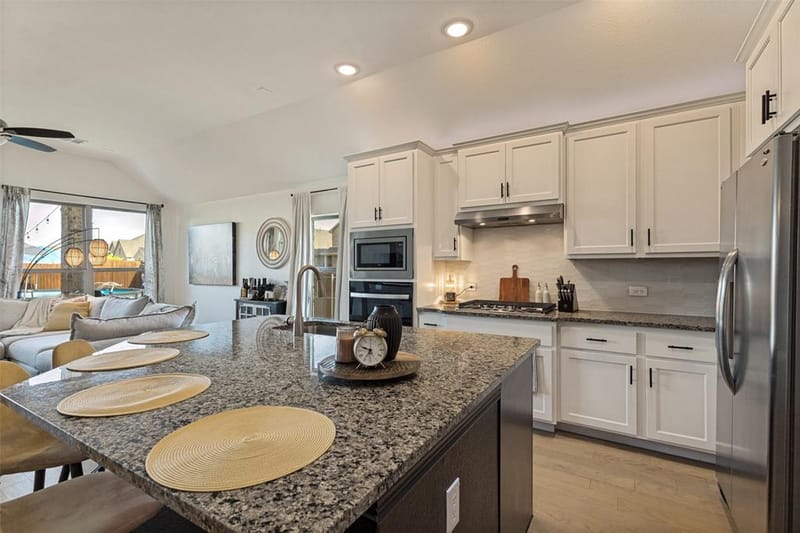 5933 Lovills Creek Street, Fort Worth TX 76179 - Photo 9
