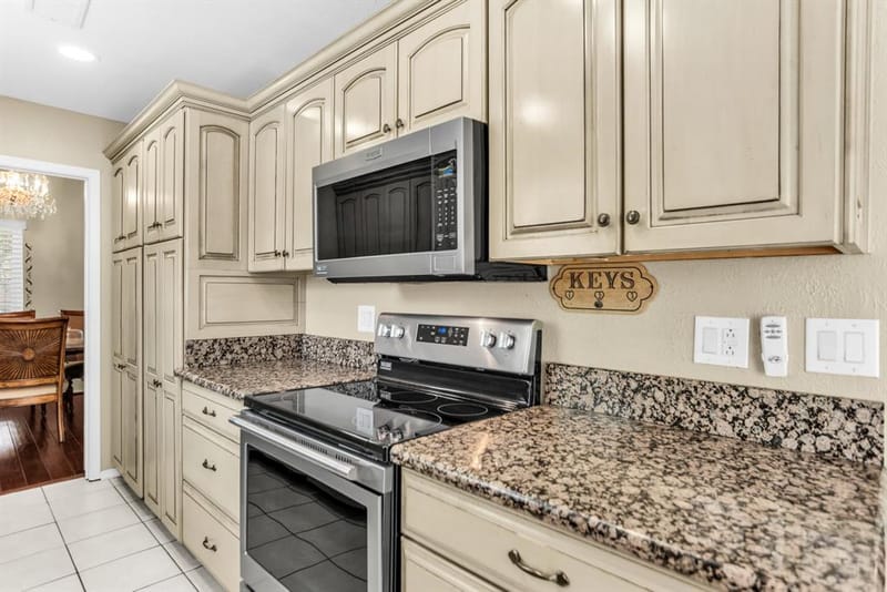 5418 Barcelona Drive, Garland TX 75043 - Photo 5
