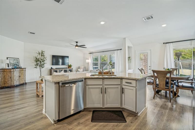 917 Crepe Myrtle Lane, Anna TX 75409 - Photo 11