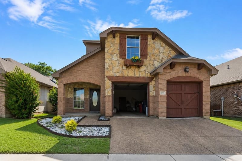 2118 Portwood Way, Fort Worth TX 76179