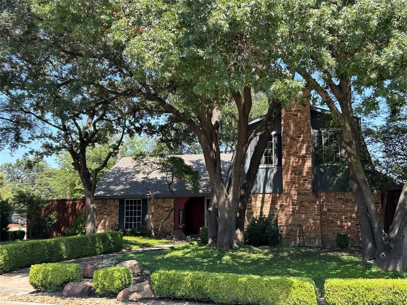 3824 Wagonwheel Court, Plano TX 75023 - Photo 3