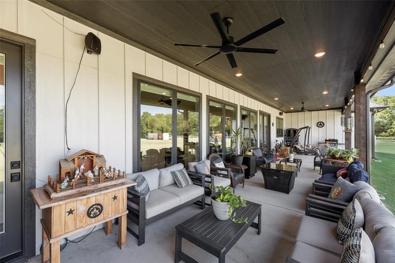 160 N Falling Leaves Drive N, Waxahachie TX 75167 - Photo 35