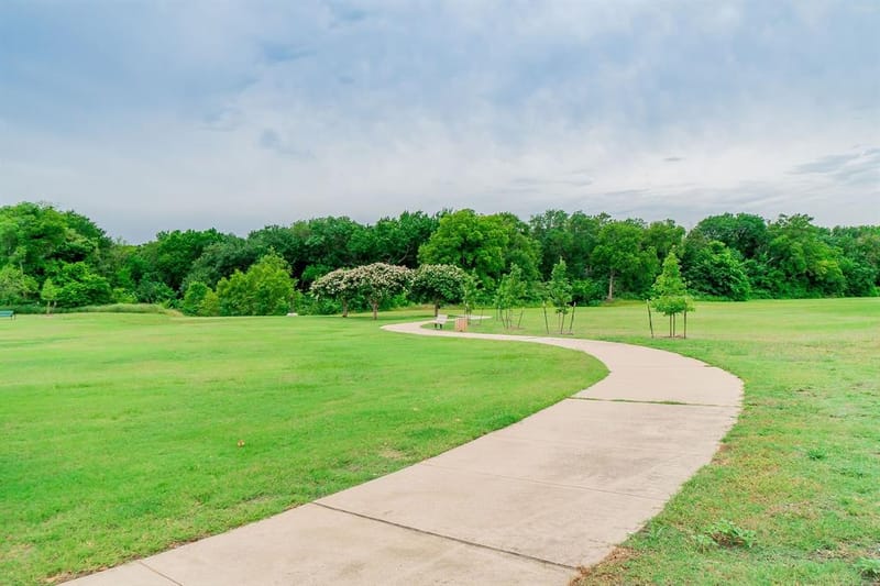 205 Creekside Drive, Murphy TX 75094 - Photo 40