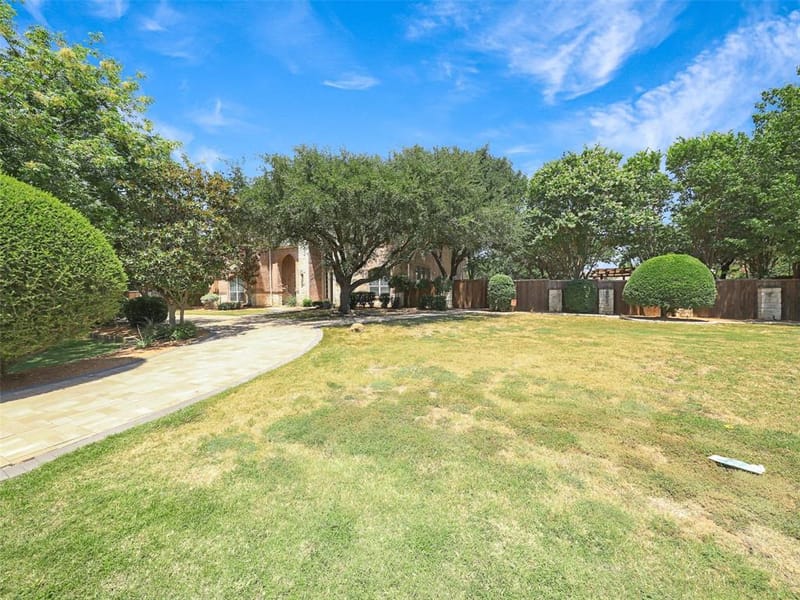 7798 Meadow Hill Drive, Frisco TX 75033 - Photo 2