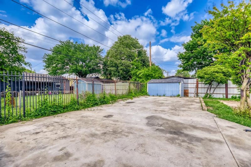 1017 Hoke Smith Drive, Dallas TX 75224 - Photo 27