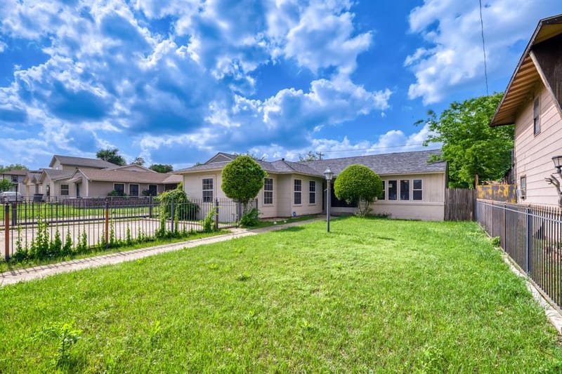 1017 Hoke Smith Drive, Dallas TX 75224 - Photo 24