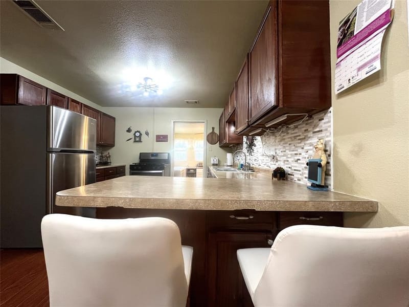 301 Briggs Street, Waxahachie TX 75165 - Photo 11