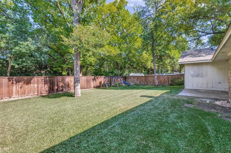 3010 Rambling Drive, Dallas TX 75228 - Photo 20