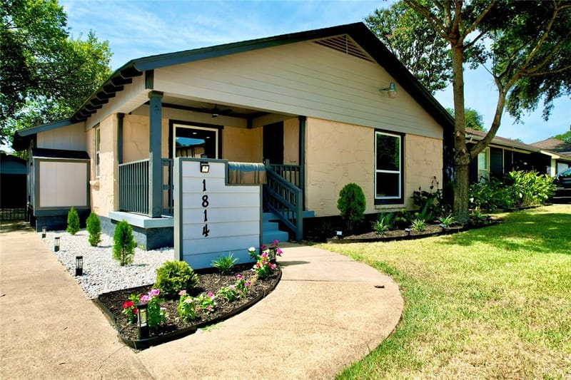 1814 Melbourne Avenue, Dallas TX 75224
