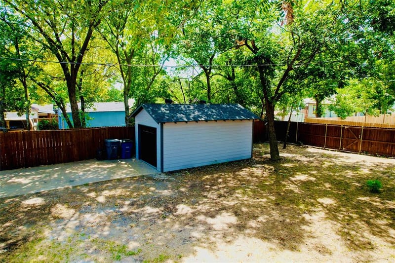 1814 Melbourne Avenue, Dallas TX 75224 - Photo 29