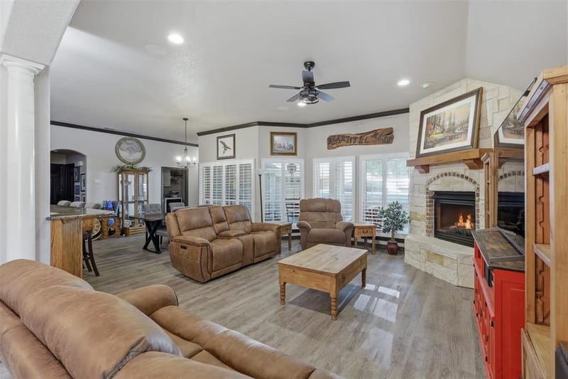 8904 Woodlawn Drive, Granbury TX 76049 - Photo 22