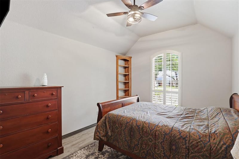 8904 Woodlawn Drive, Granbury TX 76049 - Photo 10