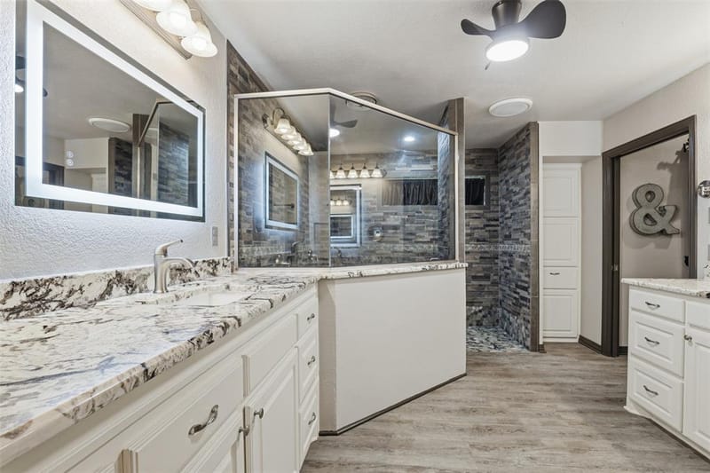 8904 Woodlawn Drive, Granbury TX 76049 - Photo 15