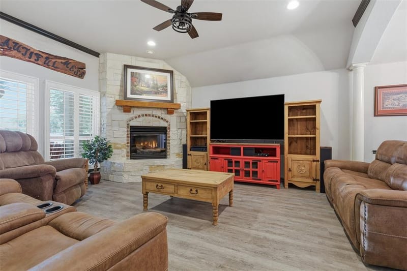 8904 Woodlawn Drive, Granbury TX 76049 - Photo 21