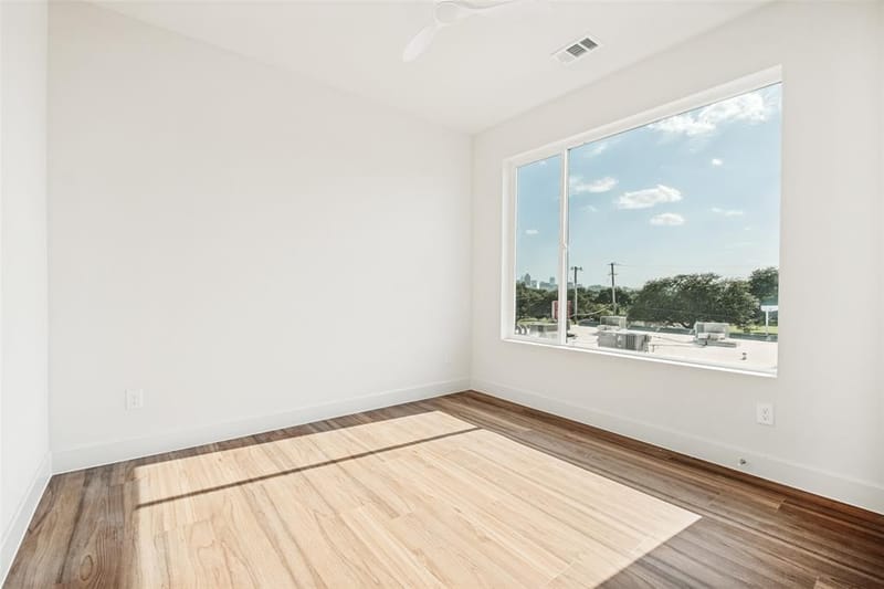 1311 Madrigal Parkway, Dallas TX 75206 - Photo 23