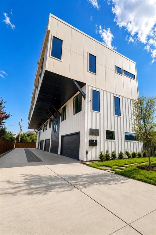 1311 Madrigal Parkway, Dallas TX 75206