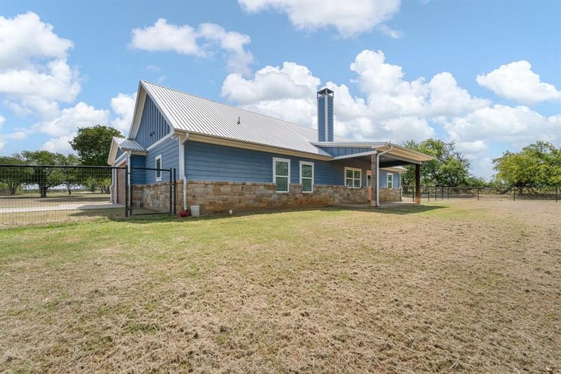 8868 County Road 1205, Grandview TX 76050 - Photo 27