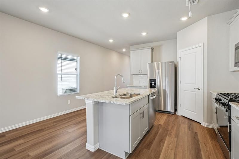 204 Winchester Hill Lane, Princeton TX 75071 - Photo 5