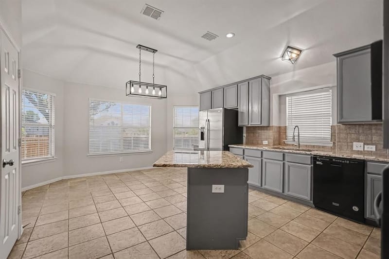 11 Mary Lou Court, Mansfield TX 76063 - Photo 12