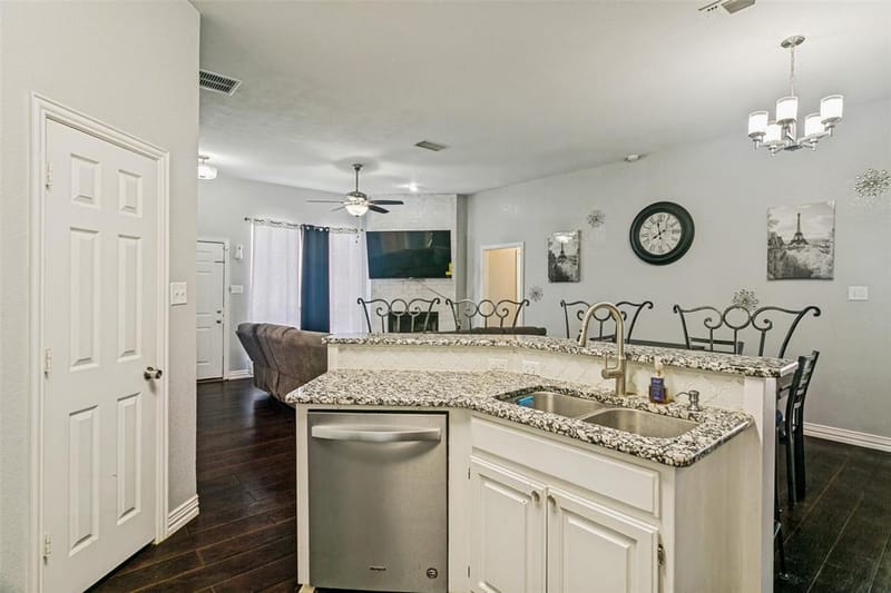 1228 Falcon Trail, Bedford TX 76021 - Photo 10