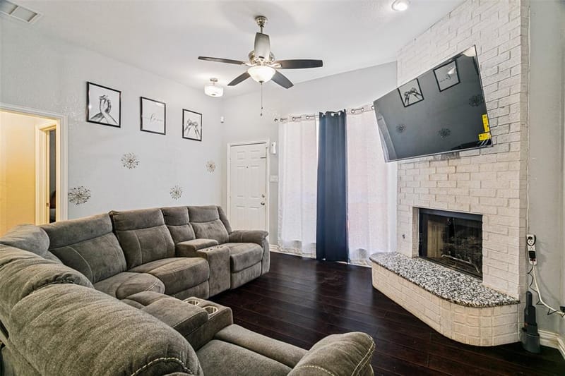 1228 Falcon Trail, Bedford TX 76021 - Photo 4