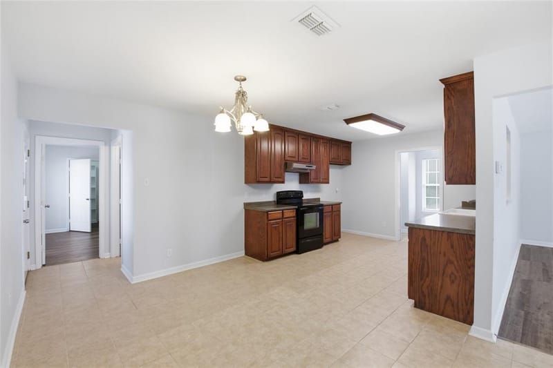 2323 Jodi Lane, Gainesville TX 76240 - Photo 7
