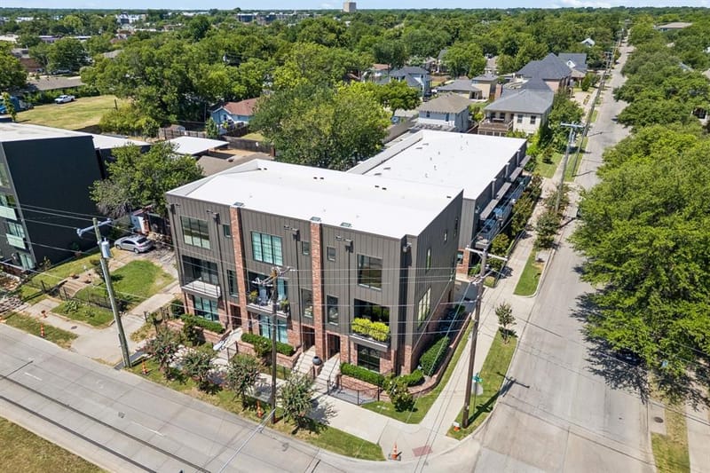 737 N Zang Boulevard # 103, Dallas TX 75208 - Photo 23