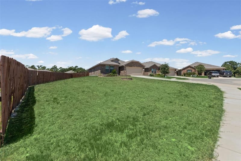 161 Anderson Mill Street, Azle TX 76020 - Photo 4