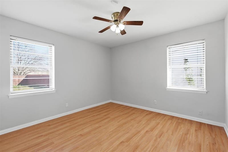 242 W Cober Drive, Grand Prairie TX 75051 - Photo 12