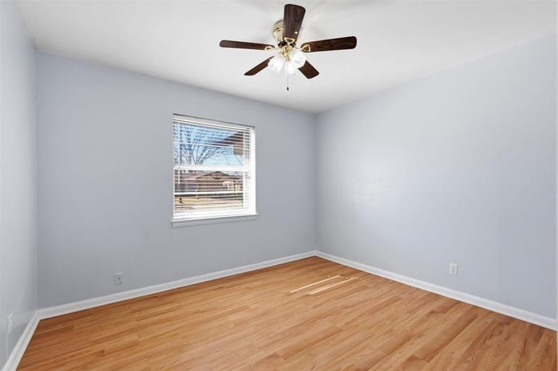 242 W Cober Drive, Grand Prairie TX 75051 - Photo 11