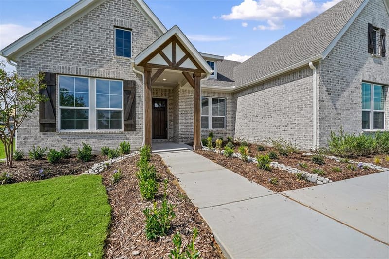 701 Water Side Drive, Van Alstyne TX 75495 - Photo 5