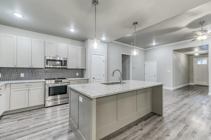 508 W 0AK Street, Weatherford TX 76086 - Photo 16