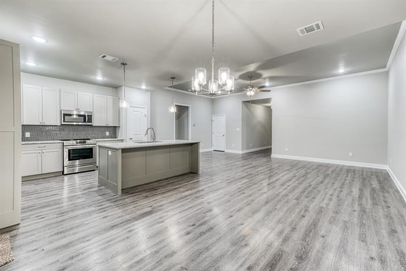 506 W OAK Street, Weatherford TX 76086 - Photo 20