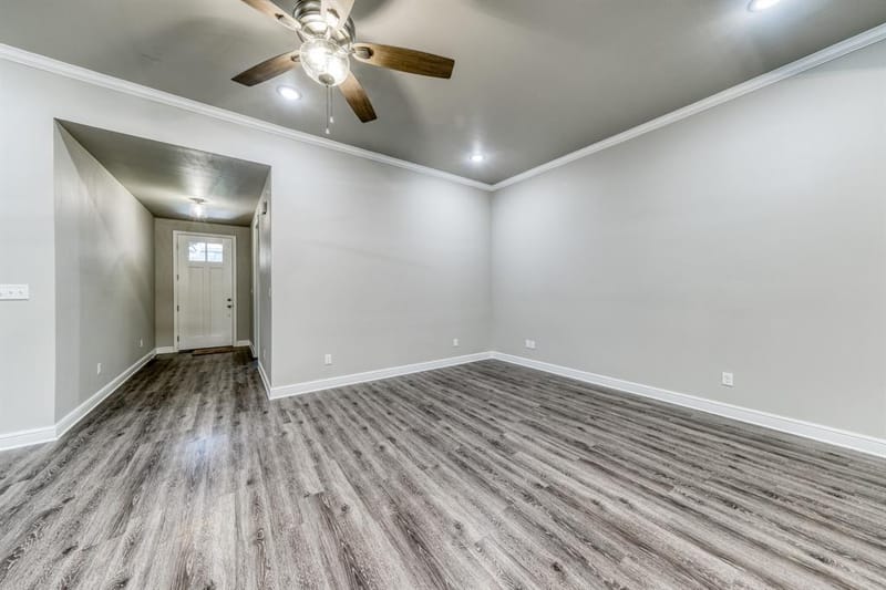 506 W OAK Street, Weatherford TX 76086 - Photo 9