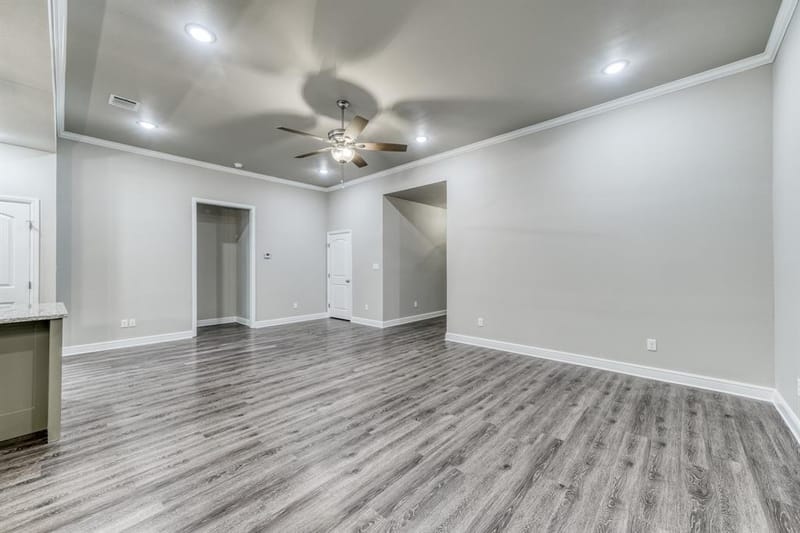 506 W OAK Street, Weatherford TX 76086 - Photo 10