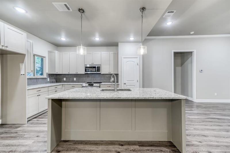 506 W OAK Street, Weatherford TX 76086 - Photo 15