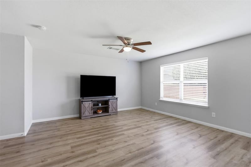 612 Lazy Crest Drive, Fort Worth TX 76140 - Photo 10