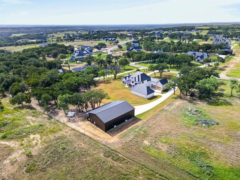536 Royal Santana Run, Weatherford TX 76087 - Photo 2