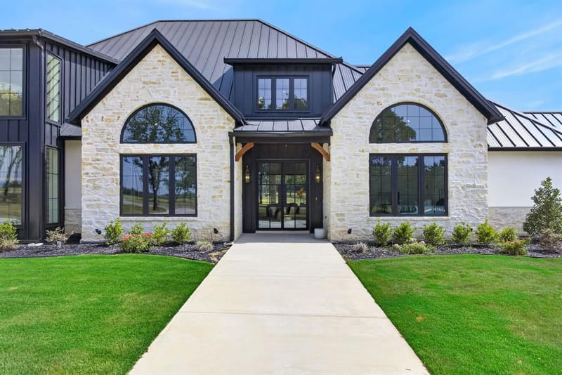 536 Royal Santana Run, Weatherford TX 76087 - Photo 5
