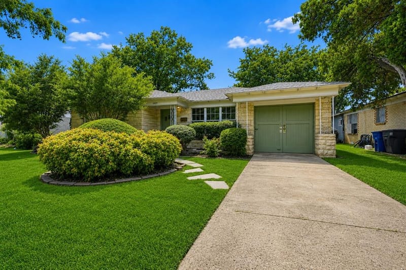 1907 S Tyler Street, Dallas TX 75224 - Photo 2