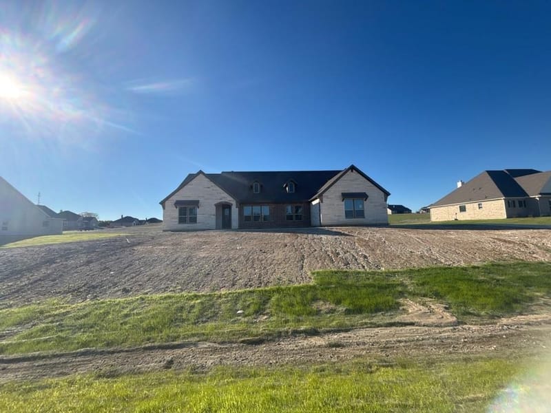 703 Water Side Drive, Van Alstyne TX 75495