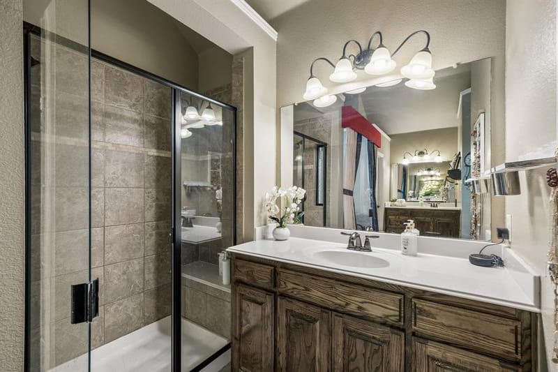 2261 Hideaway Pointe Drive, Little Elm TX 75068 - Photo 18