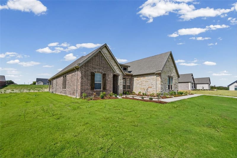 804 Valley Ridge Road, Van Alstyne TX 75495 - Photo 3