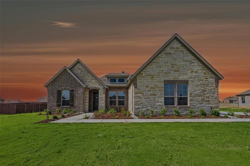 804 Valley Ridge Road, Van Alstyne TX 75495