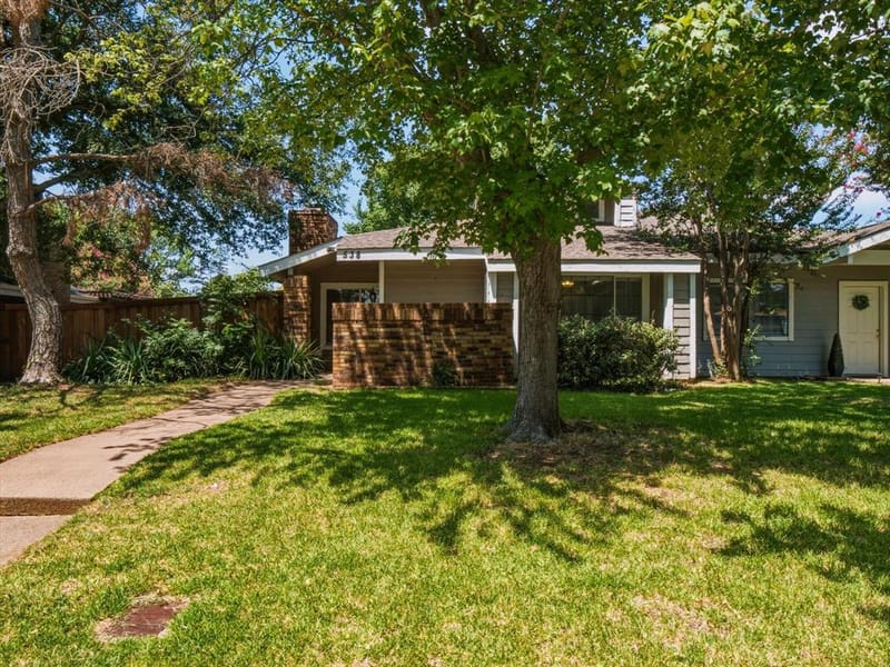 538 Harvest Hill Street, Lewisville TX 75067 - Photo 2