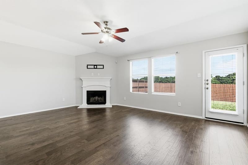 652 Lincoln Avenue, Lavon TX 75166 - Photo 9
