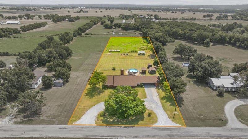 1642 Salesville Road, Mineral Wells TX 76067 - Photo 32