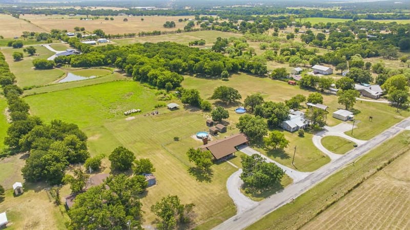 1642 Salesville Road, Mineral Wells TX 76067 - Photo 30